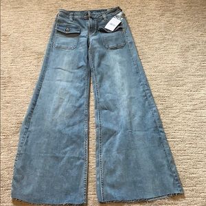 Free People Wide leg raw hem jeans size 26